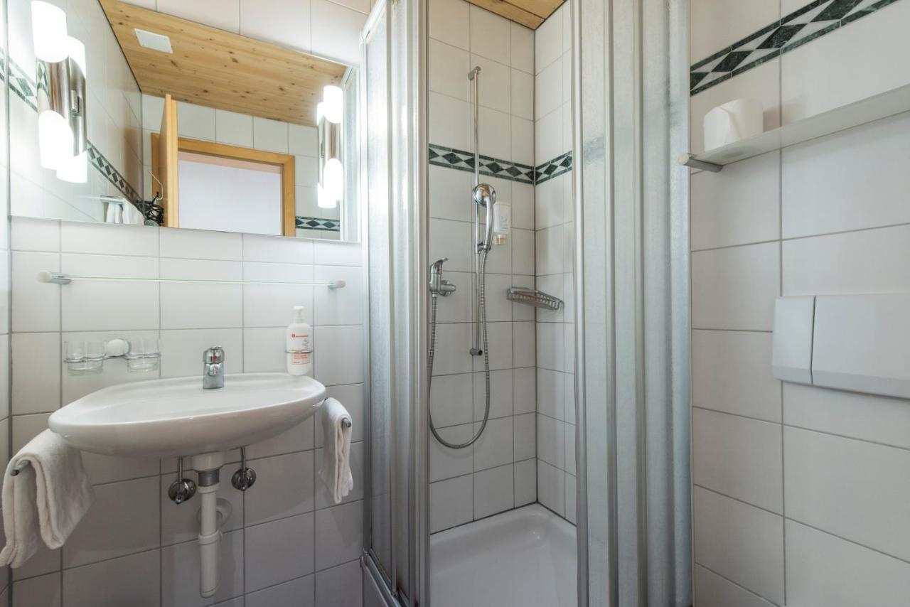 Hotel Alpenrose Beim Ballenberg Hofstetten bei Brienz Εξωτερικό φωτογραφία
